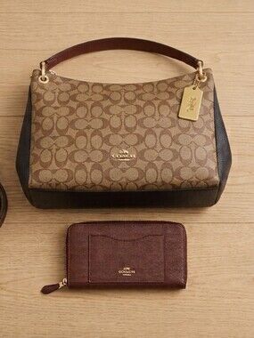 COACH Signature Lexy Shoulder Bag & Matching Wallet Set F58324 Khaki Oxblood